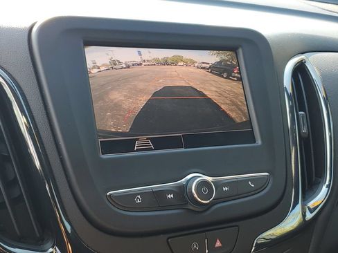 Used 2023 Chevrolet Equinox RS AWD/4WD image 23