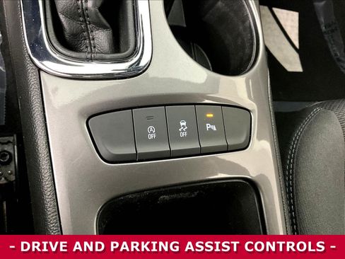 Used 2019 Chevrolet Cruze LT w/ Convenience Package FWD image 38