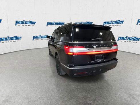 Used 2020 Lincoln Navigator Reserve w/ Equipment Group 208A Reserve image 9