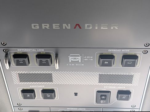 Used 2025 INEOS Grenadier Quartermaster AWD/4WD image 31