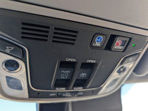 Used 2022 Honda Pilot Elite image 34