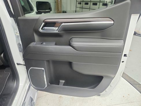 Used 2022 GMC Sierra 1500 SLT w/ SLT Premium Plus Package image 45
