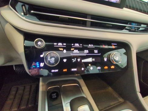 Used 2026 INFINITI QX60 Autograph w/ Dark Cargo Package AWD/4WD image 20