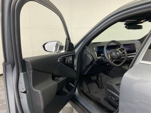 Certified 2025 BMW X3 xDrive30 w/ Premium Package AWD/4WD image 24