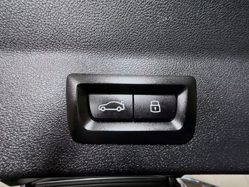 Used 2023 BMW X3 sDrive30i RWD image 42