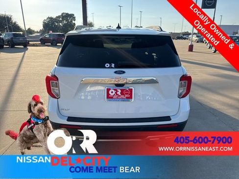 Used 2023 Ford Explorer XLT w/ Equipment Group 202A image 4