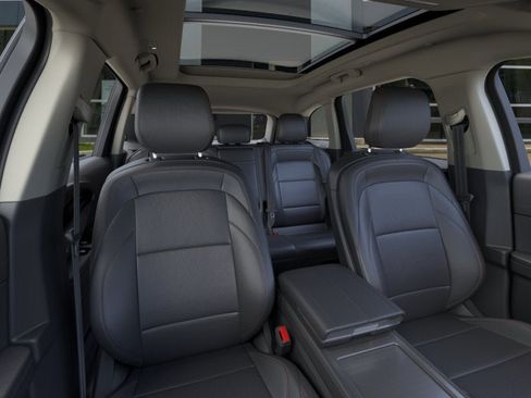 New 2026 Lincoln Nautilus Premier w/ Equipment Group 102A AWD/4WD image 10