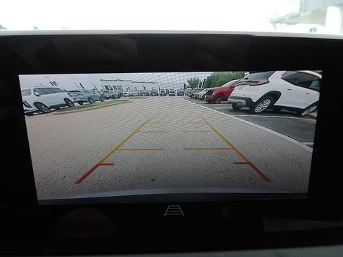 Used 2025 Buick Envista Preferred w/ Convenience I Package FWD image 25