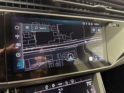 Used 2023 Audi Q7 3.0T Premium Plus image 16