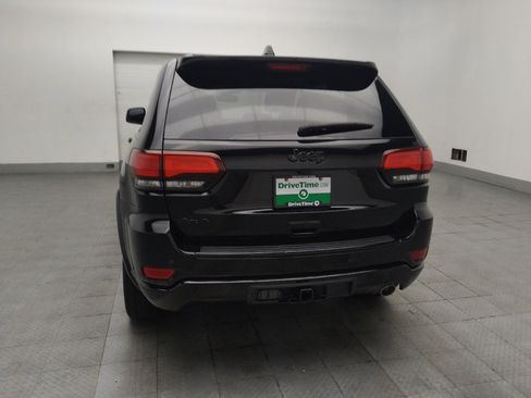 Used 2017 Jeep Grand Cherokee Altitude AWD/4WD image 6