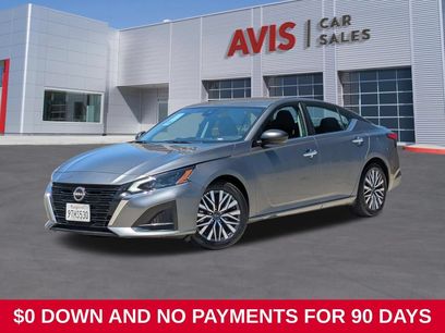 Used 2025 Nissan Altima 2.5 SV