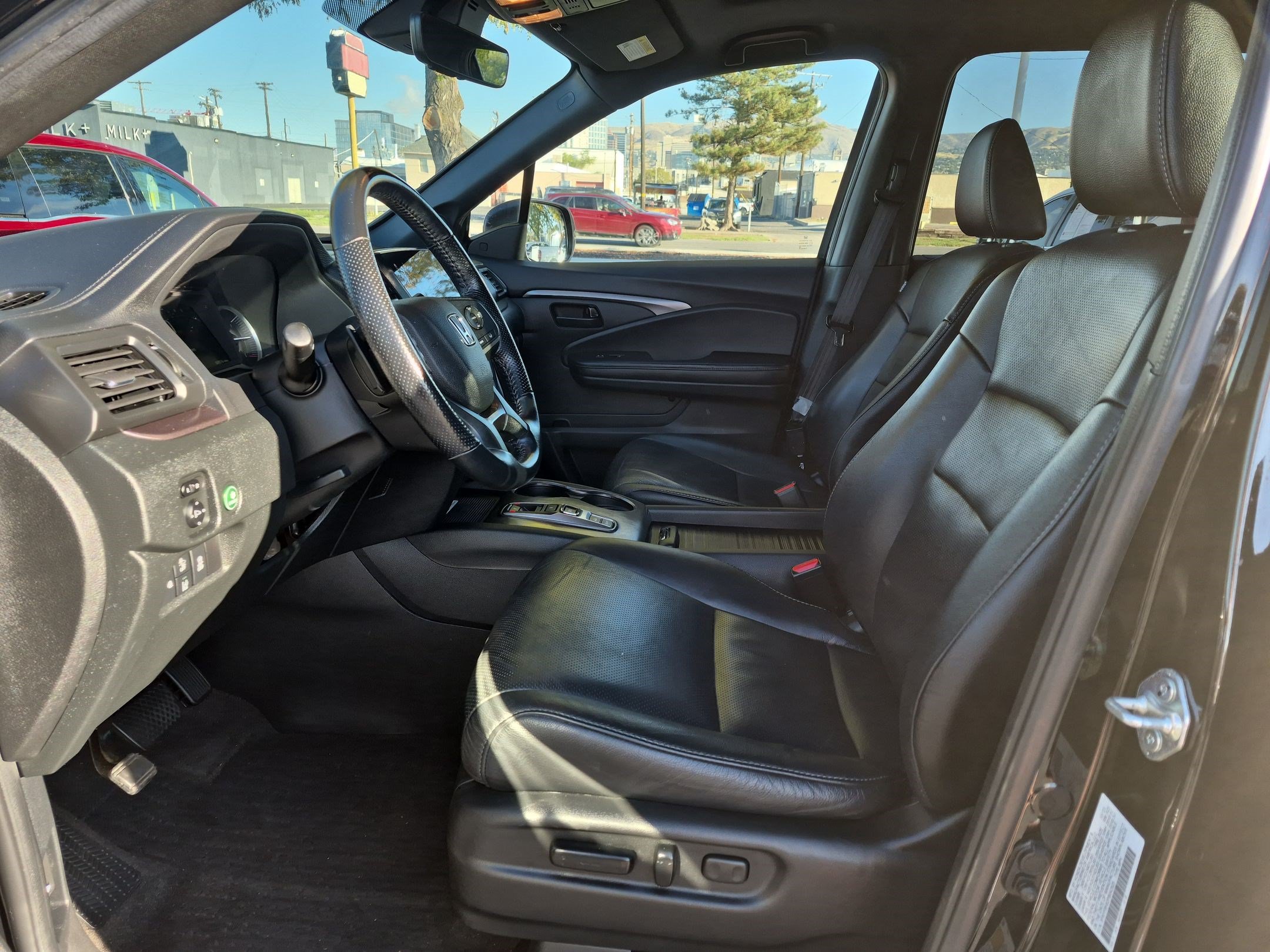Used 2023 Honda Passport EX-L image 17