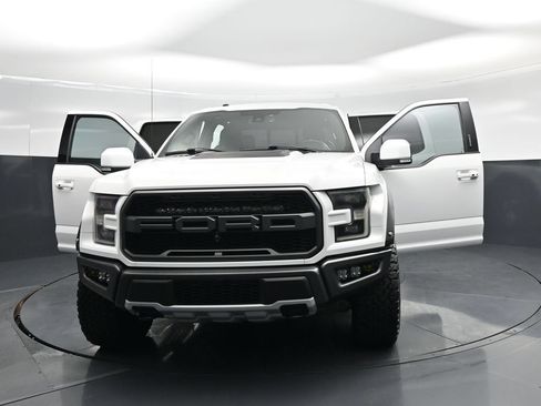 Used 2018 Ford F150 Raptor w/ Equipment Group 802A Luxury AWD/4WD image 30