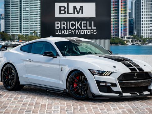 Used 2022 Ford Mustang Shelby GT500 w/ Technology Package image 1