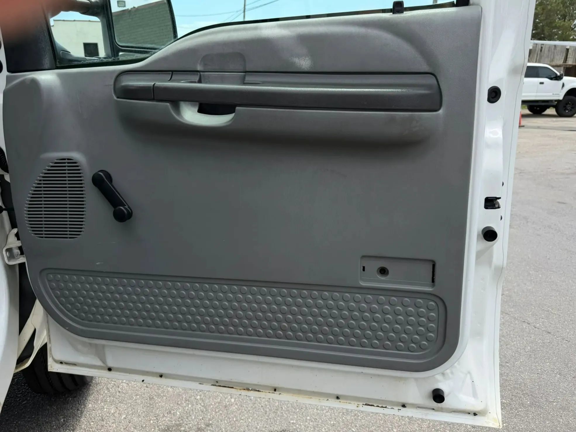 Used 2002 Ford F450 2WD Regular Cab Super Duty image 34