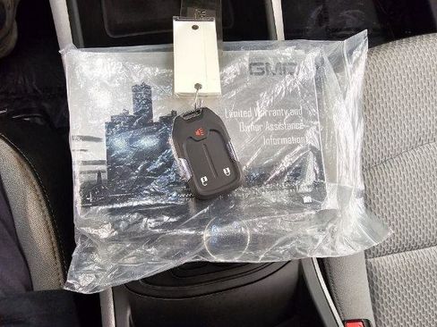 Used 2022 GMC Terrain SLE image 22