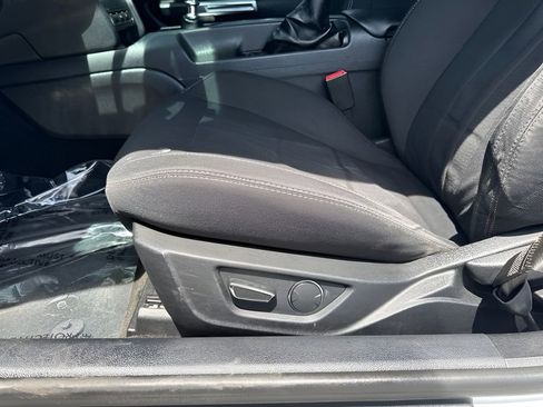 Used 2018 Ford Mustang GT w/ Black Accent Pkg RWD image 10
