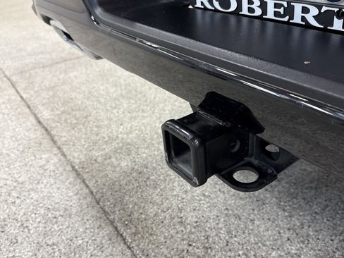 Used 2021 Chevrolet Silverado 1500 LT Trail Boss w/ LPO, Dark Essentials Package image 28