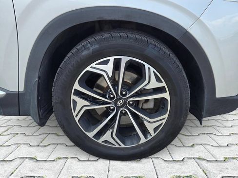 Used 2019 Hyundai Santa Fe FWD image 3