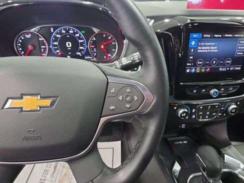 Used 2023 Chevrolet Traverse High Country w/ LPO, Floor Liner Package AWD/4WD image 18