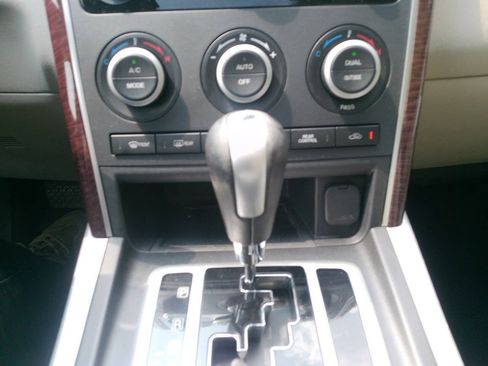 Used 2009 MAZDA CX-9 Grand Touring w/ Moonroof & Bose Audio Pkg AWD/4WD image 34