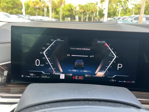 Used 2026 BMW X7 xDrive40i image 21