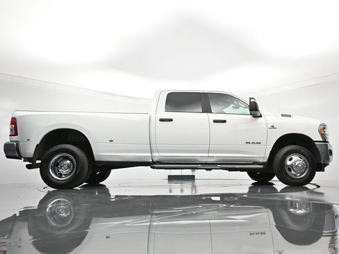 Used 2024 RAM 3500 Big Horn image 40