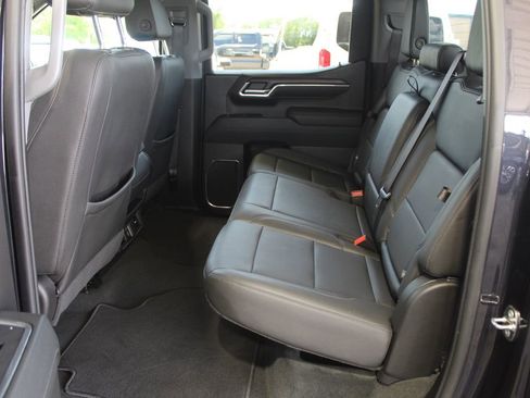 Used 2024 GMC Sierra 1500 SLT AWD/4WD image 21