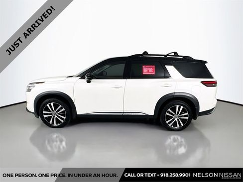 Certified 2023 Nissan Pathfinder Platinum w/ Cargo Package image 8
