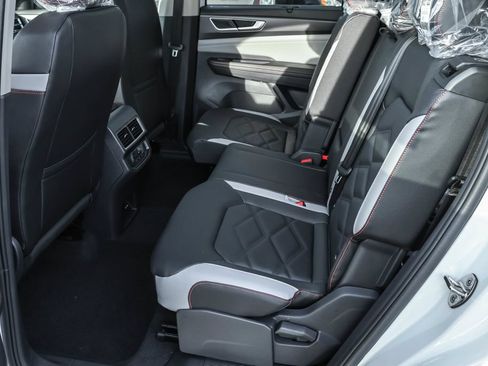 New 2026 Volkswagen Atlas Peak Edition AWD/4WD image 35