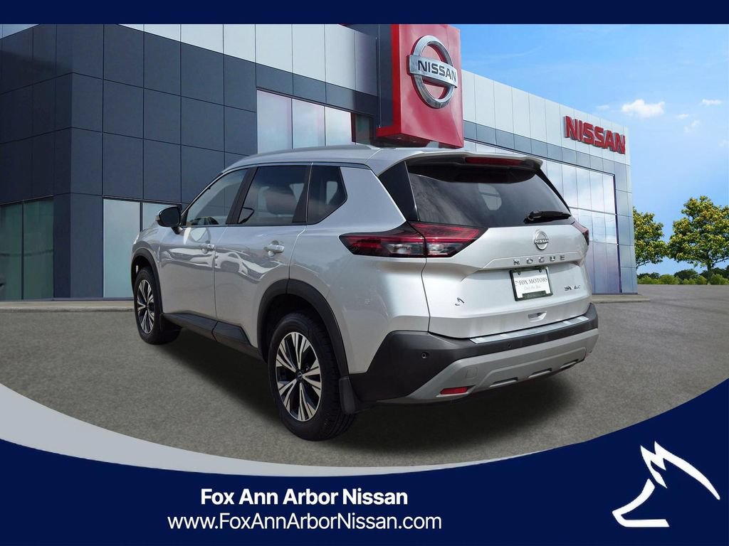 Certified 2023 Nissan Rogue SV w/ SV Premium B Package AWD/4WD image 3