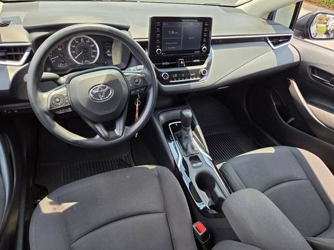 Used 2022 Toyota Corolla LE FWD image 7
