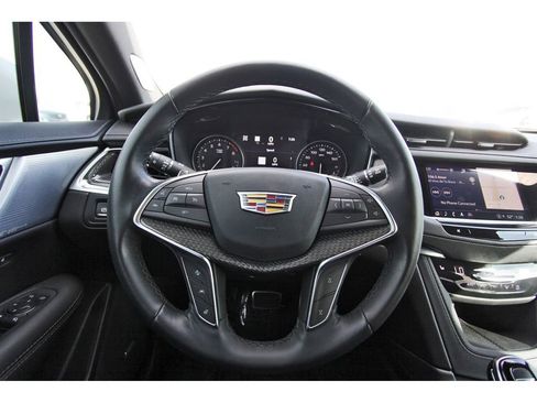 Certified 2024 Cadillac XT5 Sportv w/ Technology Package image 14