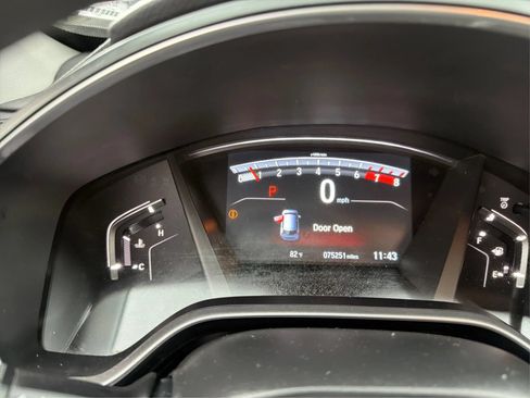 Used 2017 Honda CR-V EX image 16