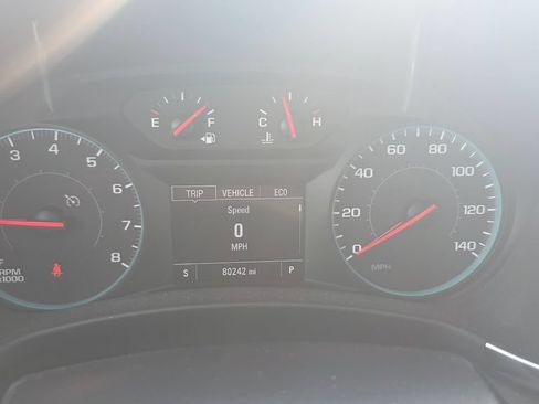 Used 2018 Chevrolet Equinox LT FWD image 7