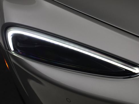 Used 2023 McLaren GT image 31