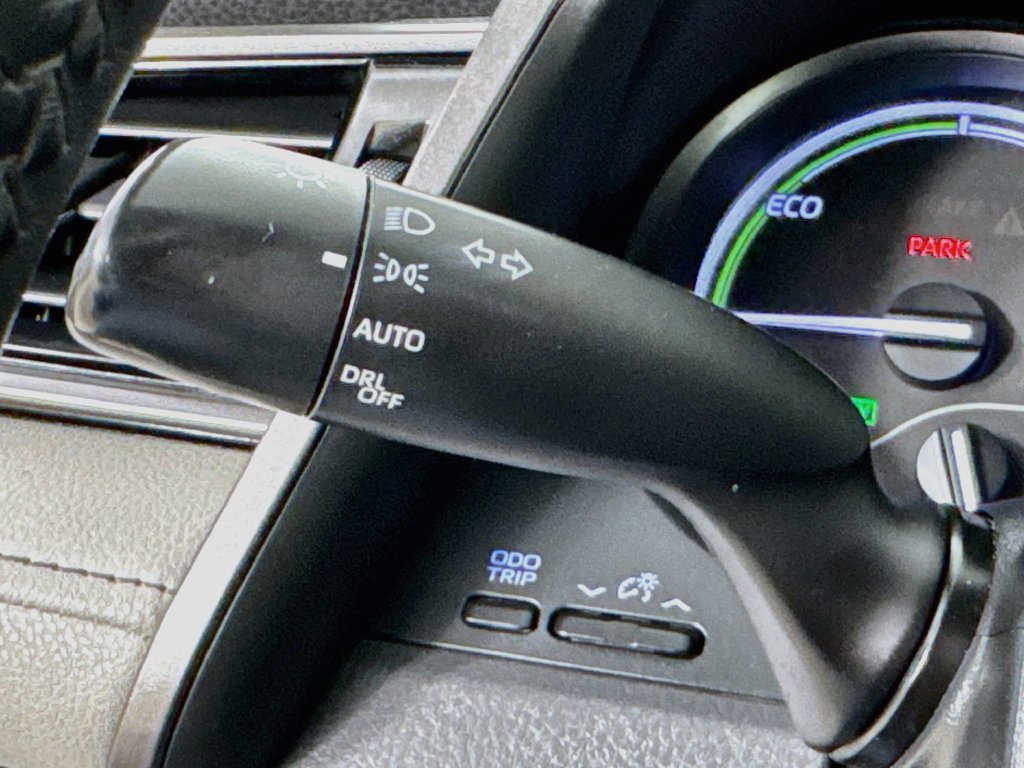 Used 2022 Toyota Camry SE w/ Audio Upgrade Package FWD image 14