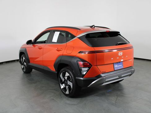 Certified 2025 Hyundai Kona Limited AWD/4WD image 4