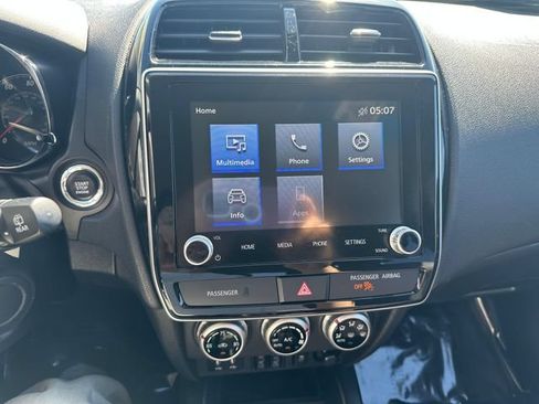 Used 2024 Mitsubishi Outlander Sport ES AWD/4WD image 15
