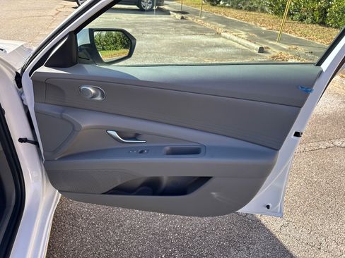 New 2026 Hyundai Elantra Blue image 14