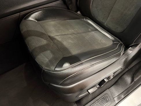 Used 2024 Jeep Grand Cherokee L Altitude image 26