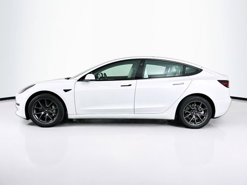 Used 2023 Tesla Model 3 Standard Range RWD image 4