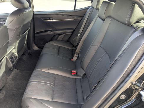 Used 2025 Toyota Camry XSE image 32