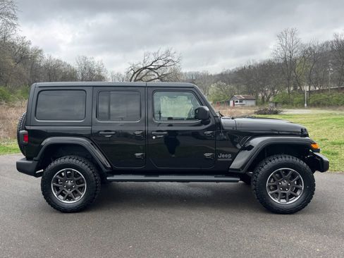Used 2021 Jeep Wrangler Unlimited Sport image 6