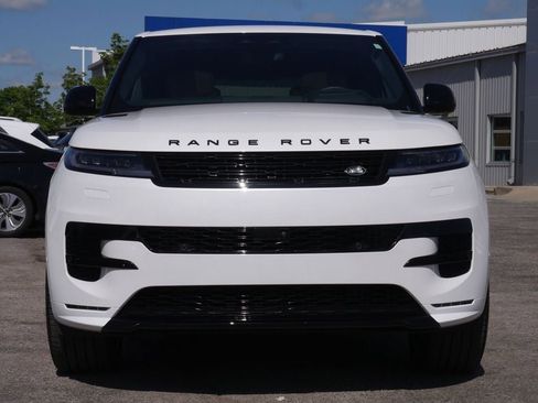 Used 2025 Land Rover Range Rover Sport Autobiography AWD/4WD image 4