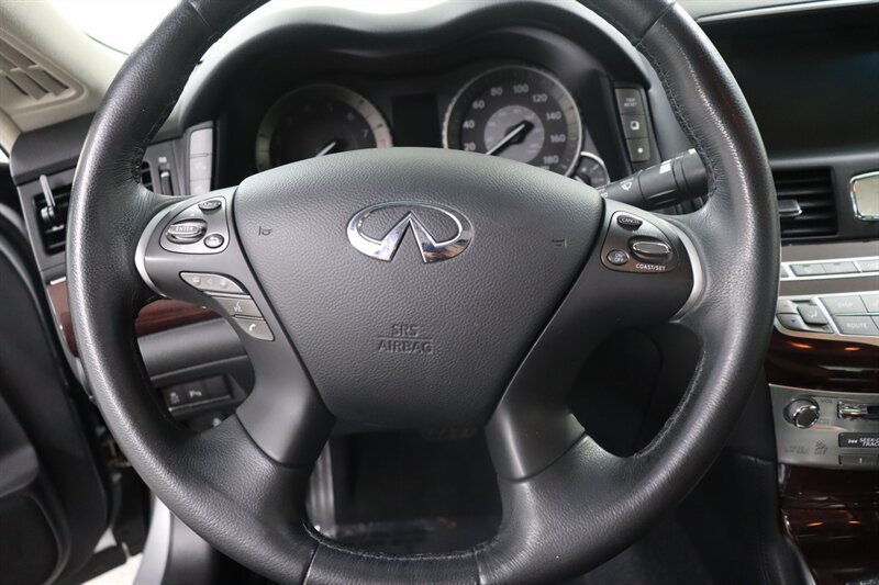 Used 2013 INFINITI M35 w/ Premium Pkg RWD image 10