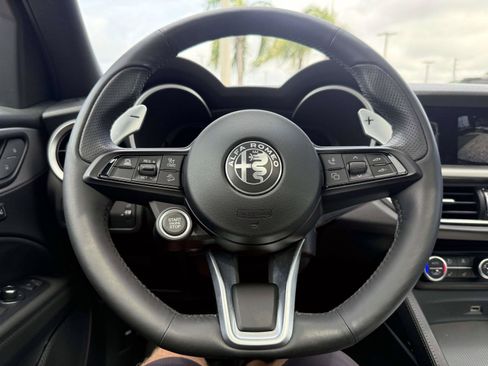 Used 2024 Alfa Romeo Stelvio Veloce AWD/4WD image 29