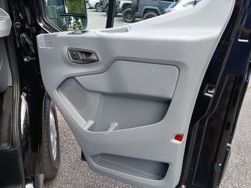 Used 2018 Ford Transit 350 XLT RWD image 14