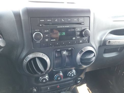 Used 2014 Jeep Wrangler Sport w/ Quick Order Package 23S AWD/4WD image 7