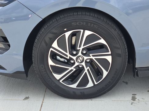 Used 2026 Hyundai Sonata Blue FWD image 12